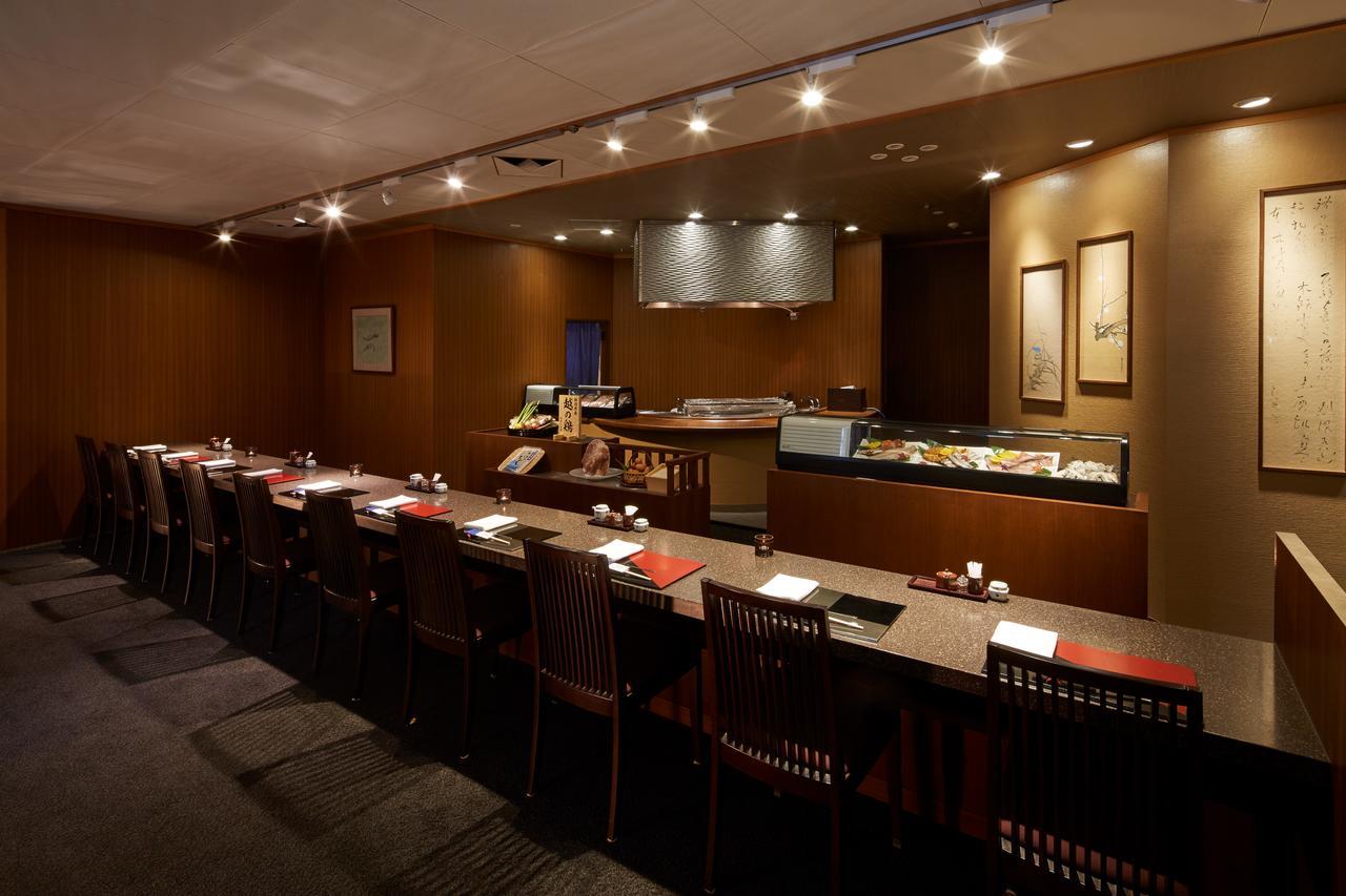 Grand Prince Hotel Shin Takanawa Tokyo Luaran gambar Interior of a sushi restaurant in Tokyo