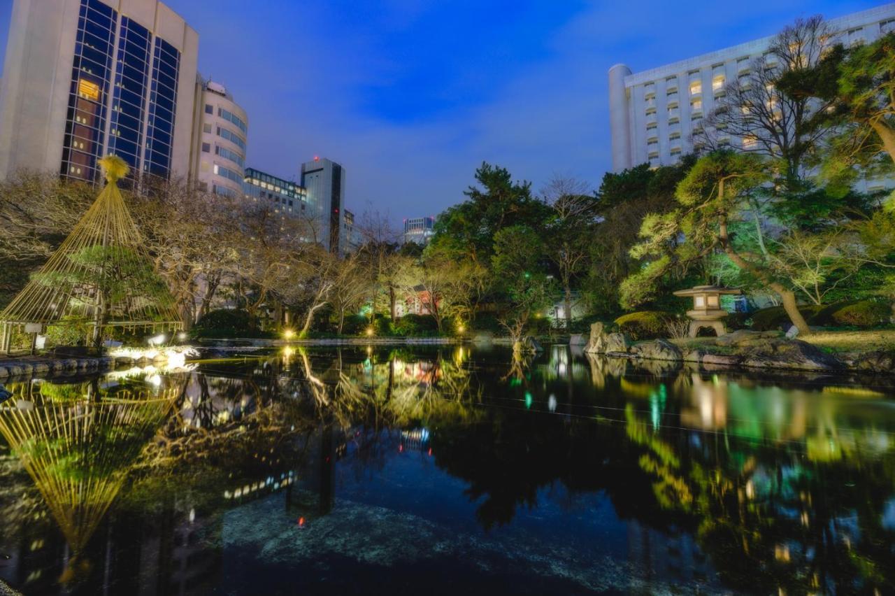 Grand Prince Hotel Shin Takanawa Tokyo Luaran gambar View of the park at night